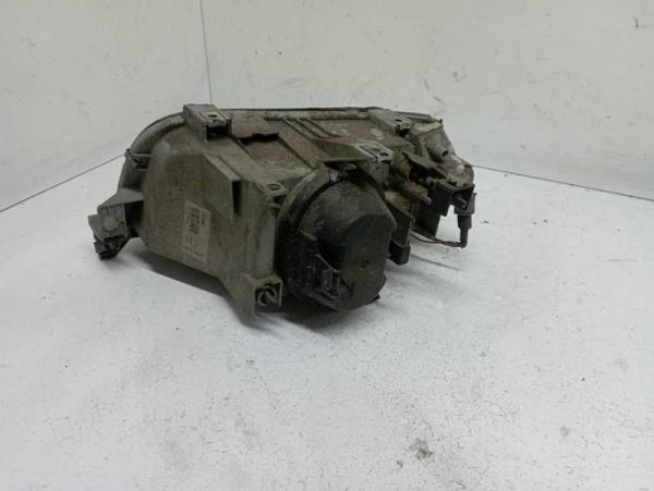 PHARE DROIT RENAULT - Vue 2